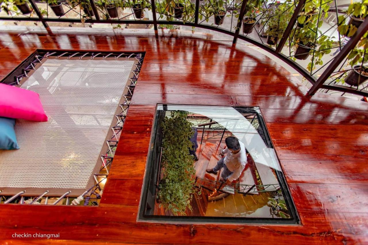 Vulcano Hotel Chiang Mai Buitenkant foto